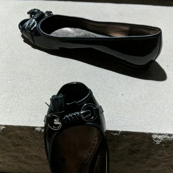 Brooks Brothers peep toe leather flats black 8.5