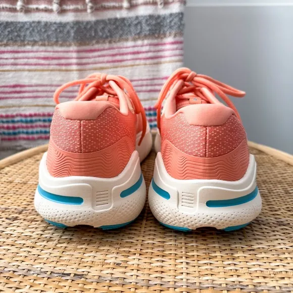 Brooks Ghost Max Papaya Apricot Blue Road Running Sneakers Women’s Size 11