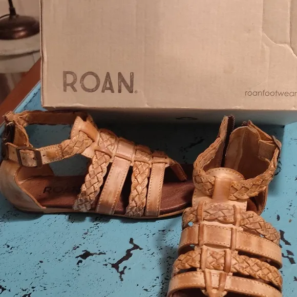 Buckle Tan Sandals with Adjustable Ankle Strap