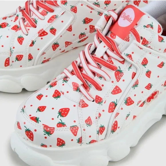 Buffalo London Strawberry Chunky Platform Sneakers Size 7.5