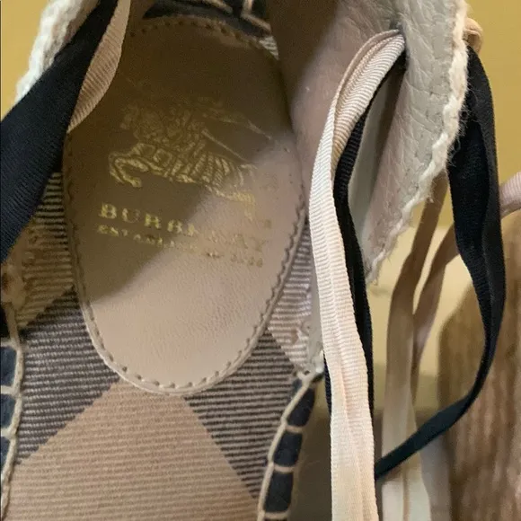 Burberry Black and Tan Espadrilles / Fit Size 10