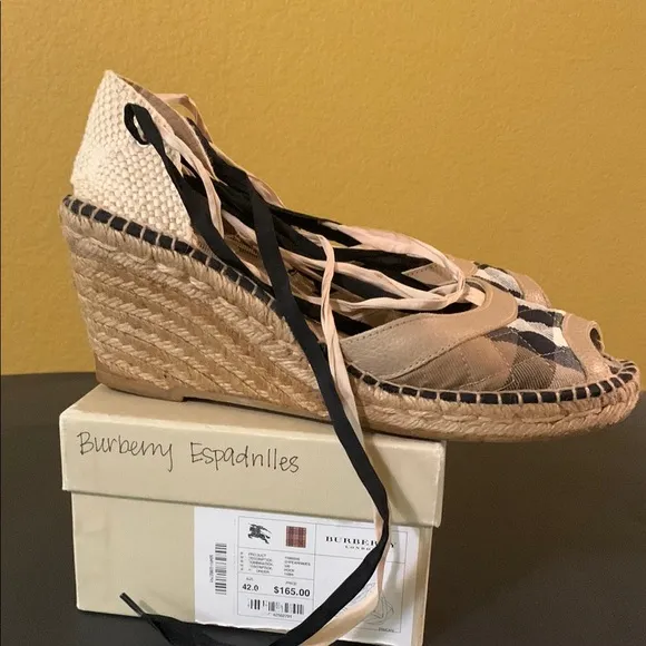 Burberry Black and Tan Espadrilles / Fit Size 10