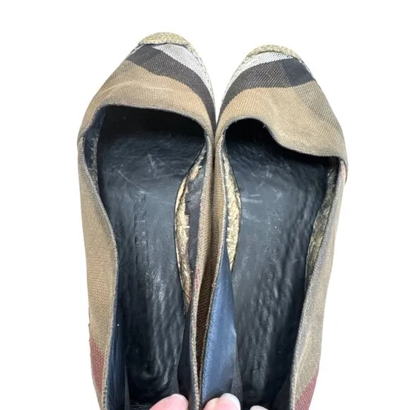 Burberry Brit Womens Plaid Brown Canvas Espadrille Flats Size 38 SKU 8264