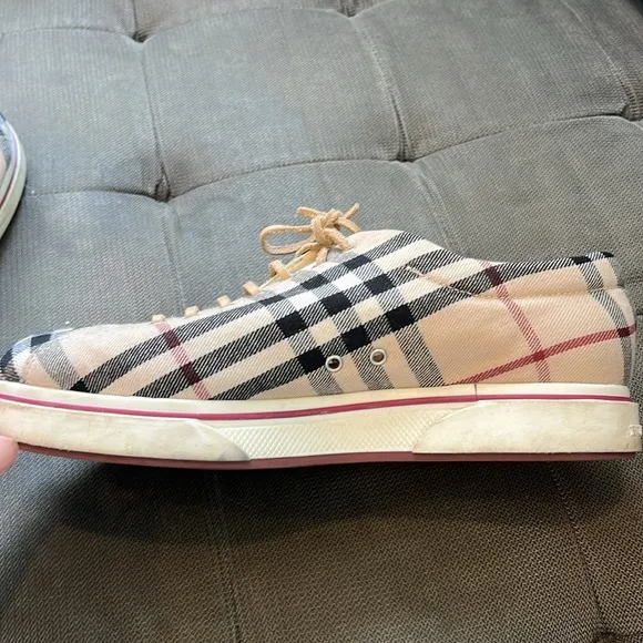 Burberry Classic low-top sneakers in cotton