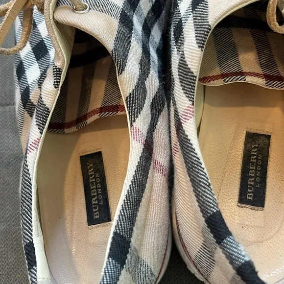 Burberry Classic low-top sneakers in cotton