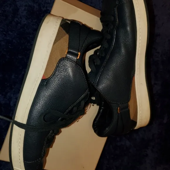 Burberry Pledwick Low-top sneakers