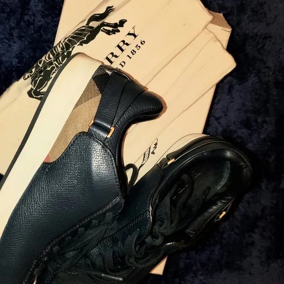 Burberry Pledwick Low-top sneakers