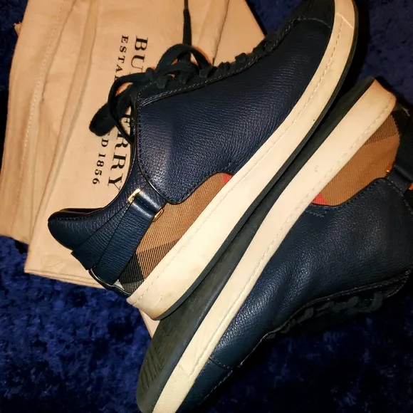 Burberry Pledwick Low-top sneakers
