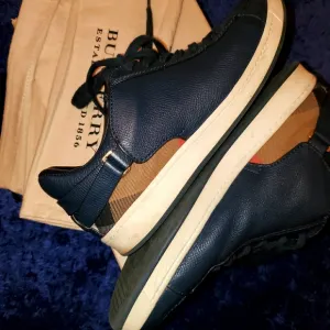 Burberry Pledwick Low-top sneakers