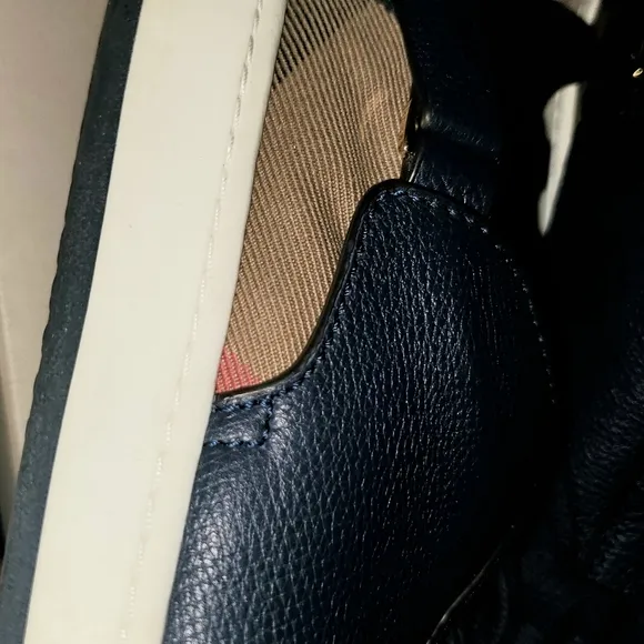 Burberry Pledwick Low-top sneakers