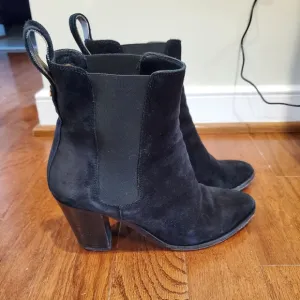 Burberry‎ suede leather heeled chelsea boots