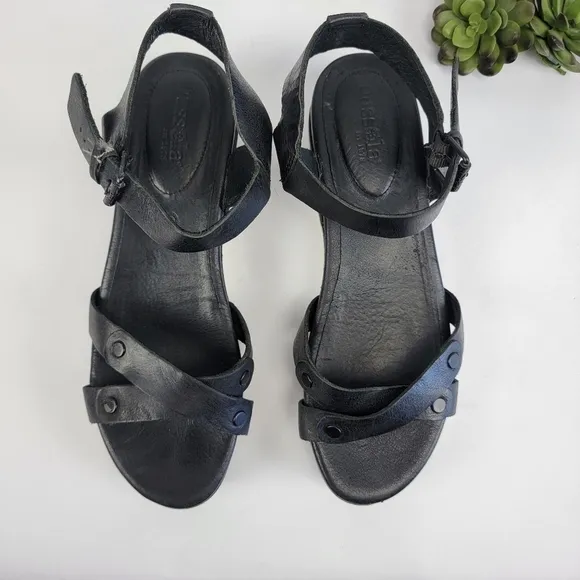 Bussola Poppy Cloud Leather Ankle Strap Sandals