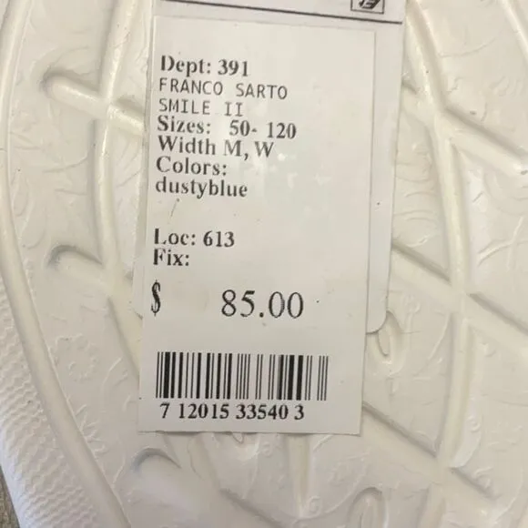 BZees NWT Smile More Slip On Wedge Sandals