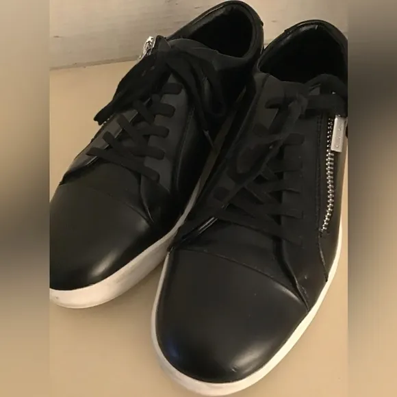 Calvin Klein mens black leather sneakers US 9.5
