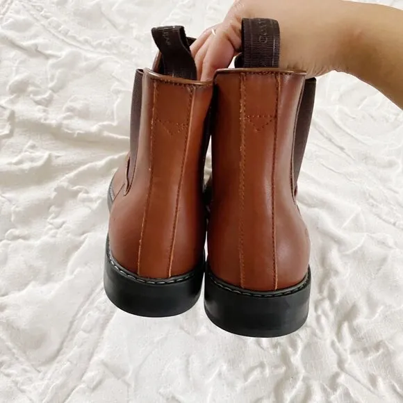 Calvin Klein Men's Fenwick Pull On Chelsea Boots Size 8