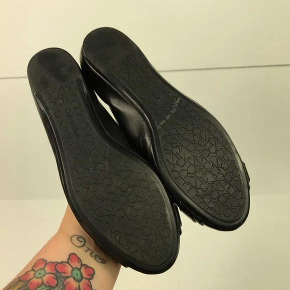 Calvin Klein Morna Dame RoundToe Leather Flats 6.5