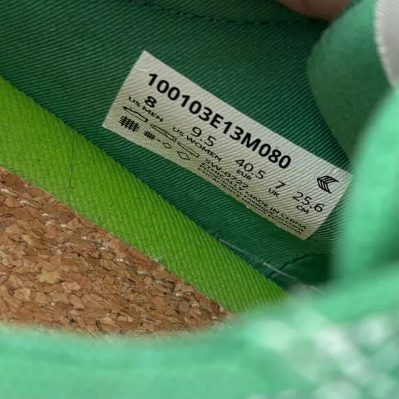 Cariuma Pantone Oca Low Top Canvas Sneakers in Green M8 W9.5