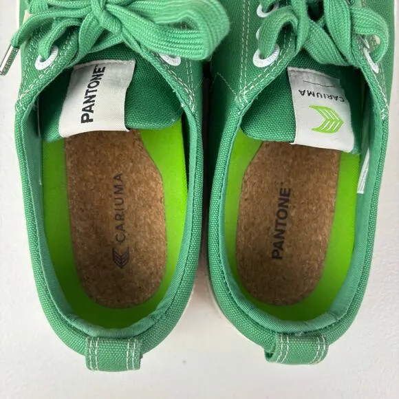 Cariuma Pantone Oca Low Top Canvas Sneakers in Green M8 W9.5