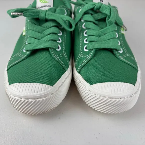 Cariuma Pantone Oca Low Top Canvas Sneakers in Green M8 W9.5