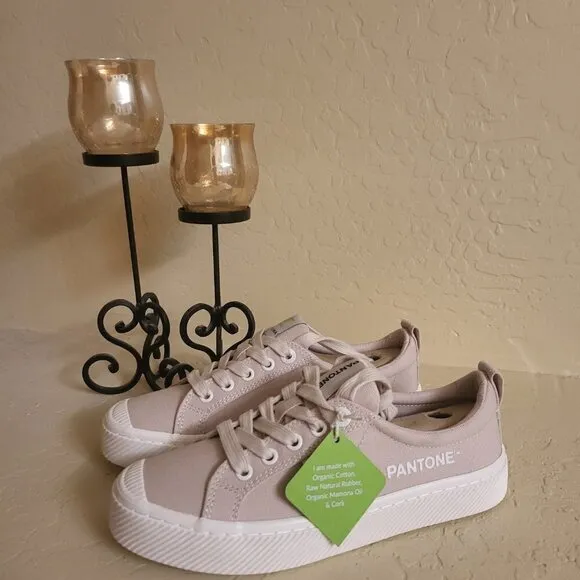 Cariuma x Pantone Sneakers OCA Low Top Beige Canvas Casual UNISEX Sz 6.5 NWT
