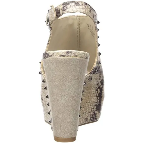 Carlos Santana Marcia City Womens Natural Sandals