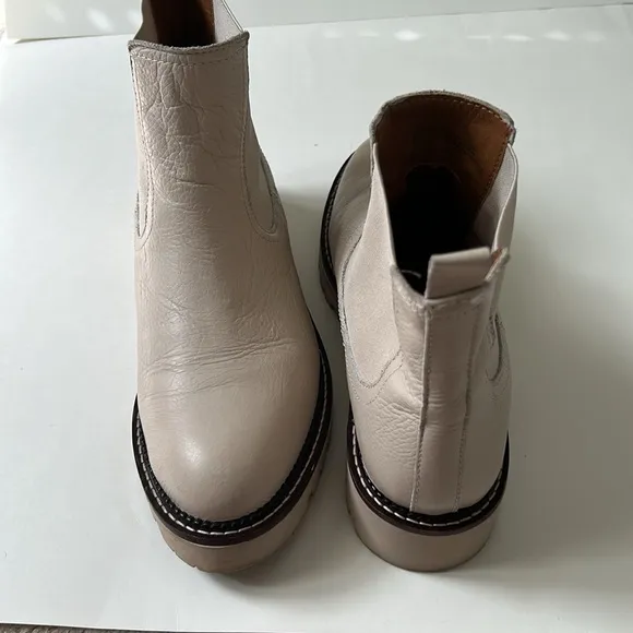 Caslon Miller Leather Chelsea Water Resistant Boots
