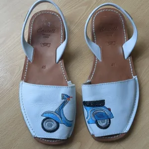 Castell Menorca Sandals Size 41 White Embroidered