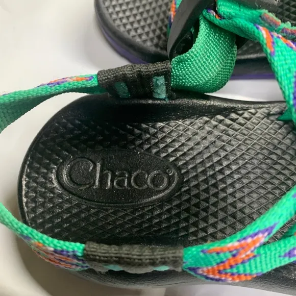 Chaco Sandals Girls Size 1 beautiful colors in great condition. See Pics!