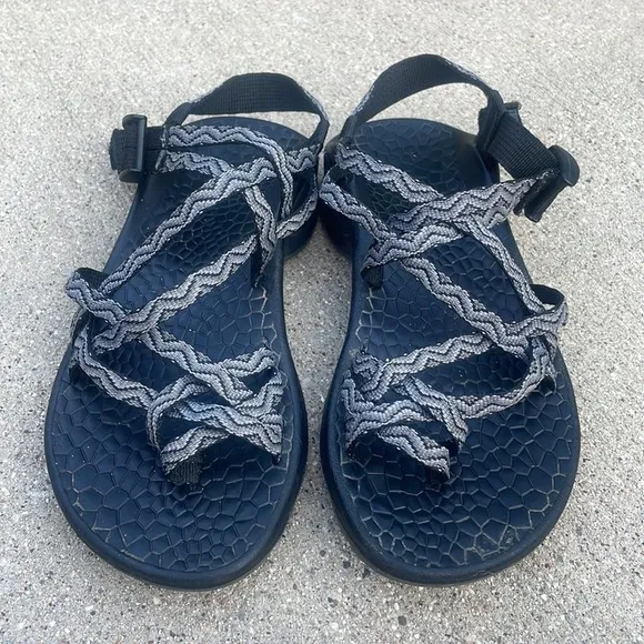 Chaco Women’s Strappy Balck and White Sandals size 7