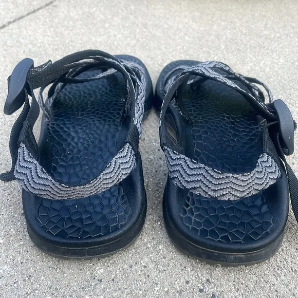 Chaco Women’s Strappy Balck and White Sandals size 7