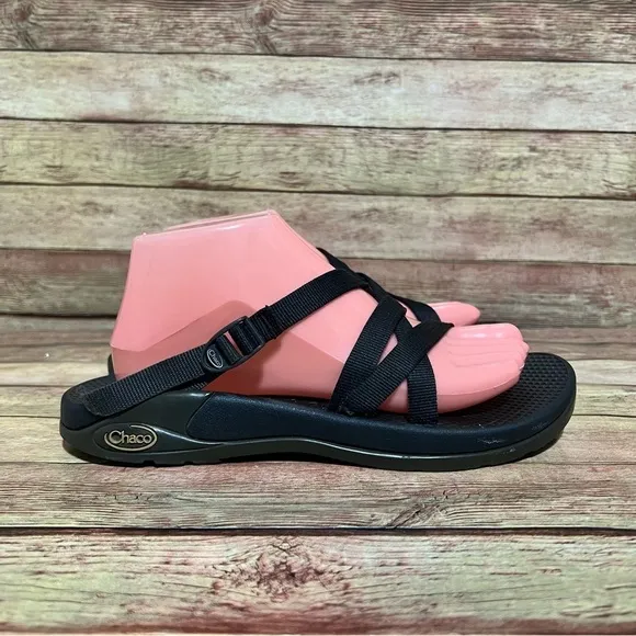 Chaco Zong Black Strap Sandals