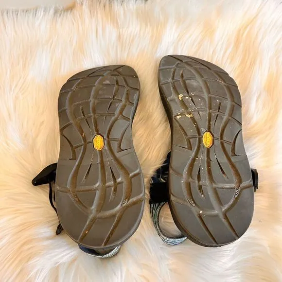 Chacos Sandals Blue &amp; White with Toe Strap! ❤️