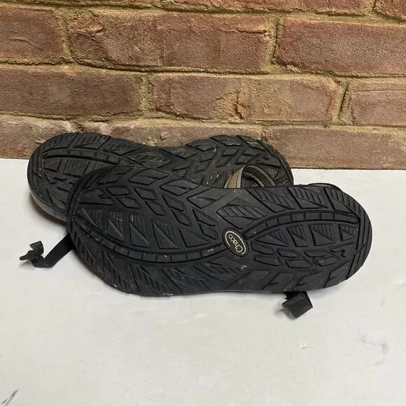 Chaco Tan &amp; Black Sandals Size 10