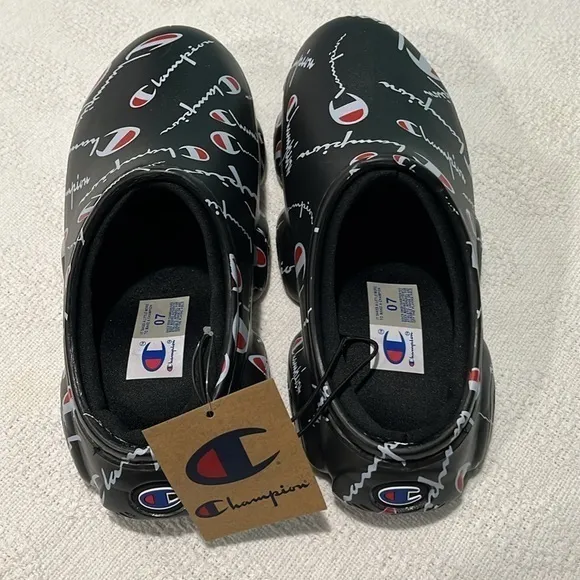 CHAMPION SUPER MELLOW WARPED SANDALS SLIP ON BLACK youth kids NWT size‎ 7