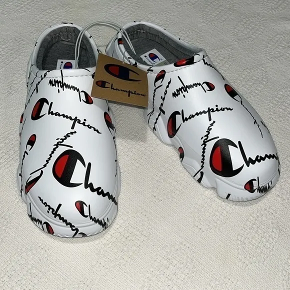 CHAMPION SUPER MELLOW WARPED SANDALS SLIP ON white youth kids NWT‎