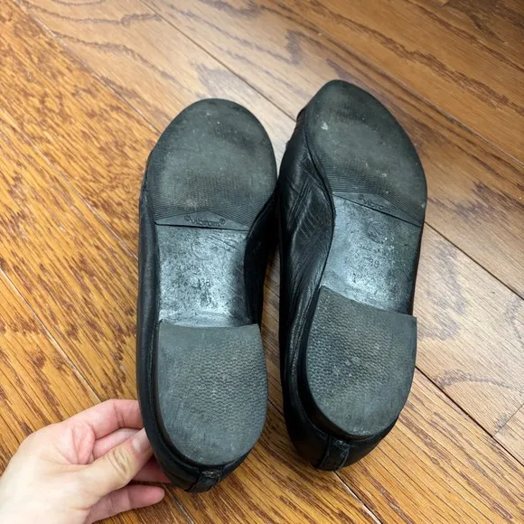 Chanel Black Ballet Flats 38
