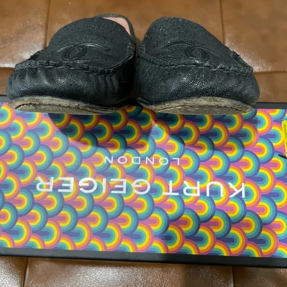 CHANEL Black Flats with Iconic CC Logo