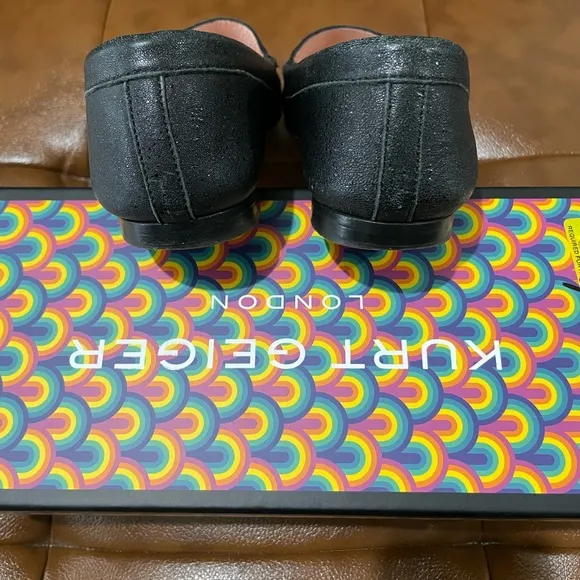 CHANEL Black Flats with Iconic CC Logo