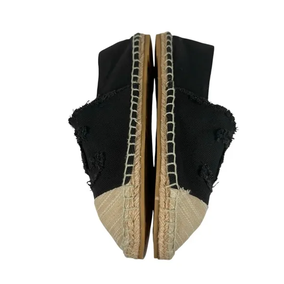Chanel Canvas Espadrilles Size 39 in Black/Beige