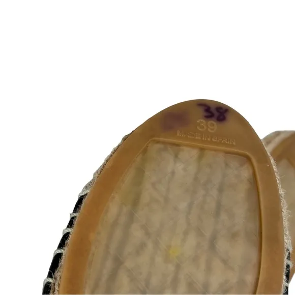 Chanel Canvas Espadrilles Size 39 in Black/Beige