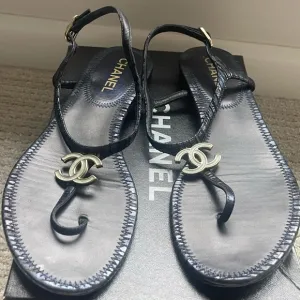 CHANEL CC Logo Black ThongAnkle Strap Sandals   Size 40