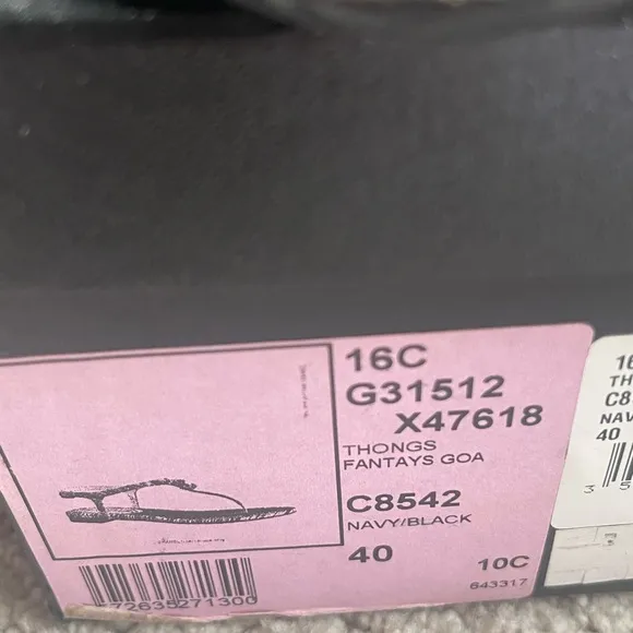 CHANEL CC Logo Black ThongAnkle Strap Sandals   Size 40