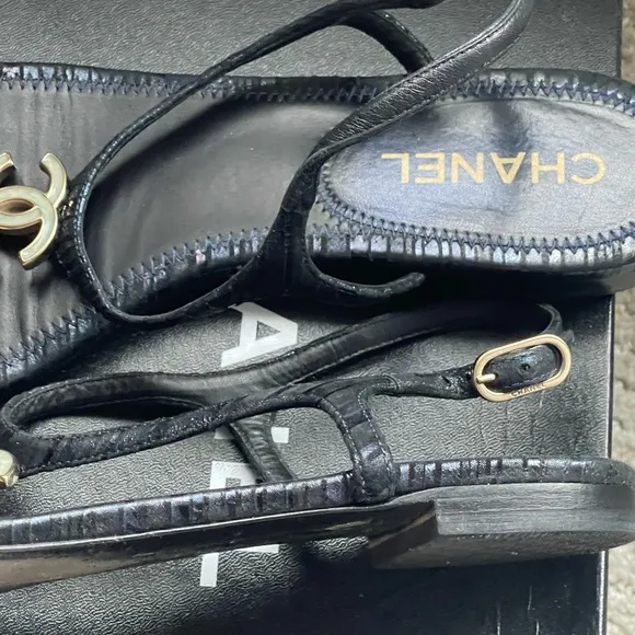 CHANEL CC Logo Black ThongAnkle Strap Sandals   Size 40