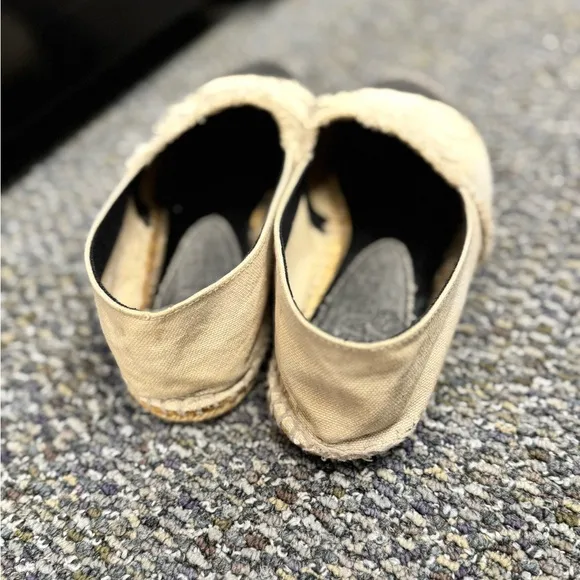 CHANEL Interlocking CC Canvas Cloth Espadrilles