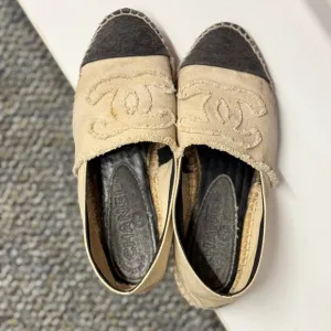 CHANEL Interlocking CC Canvas Cloth Espadrilles