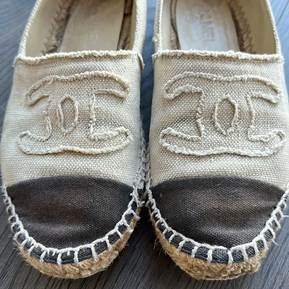 CHANEL Interlocking CC Logo Canvas Espadrilles