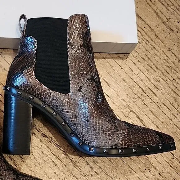 Charles David chelsea snakeskin boots size 7 New only worn one time with box