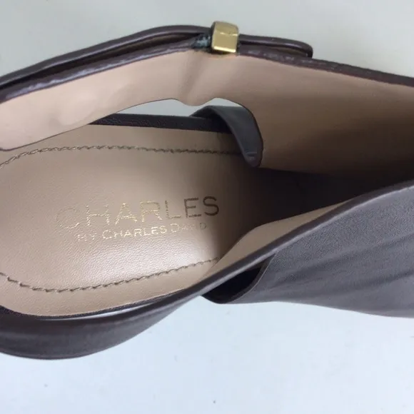 Charles David Womens Ames Sandals. Size 8