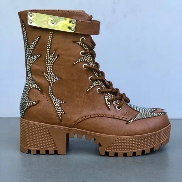 Chase   Chloe Kingsley RHINESTONE BOOTS size 6