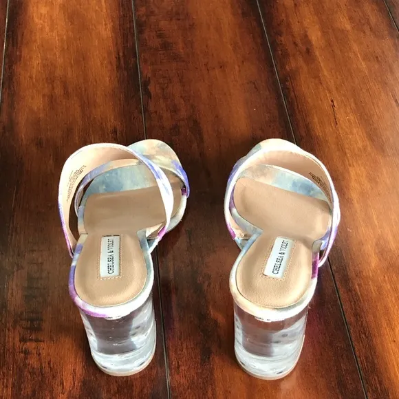 🆕Chelsea &amp; Violet Sandals. NWT  000AH